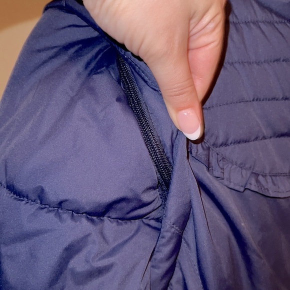 Ruffled Girly Navy Blue Puffer Jacket | Size Women’s XL - Picture 3 of 6